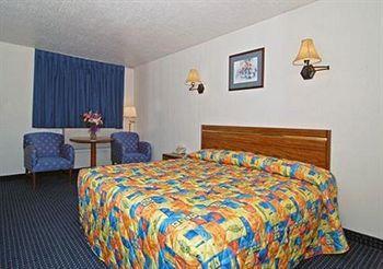 Rodeway Inn Brevard Ngoại thất bức ảnh